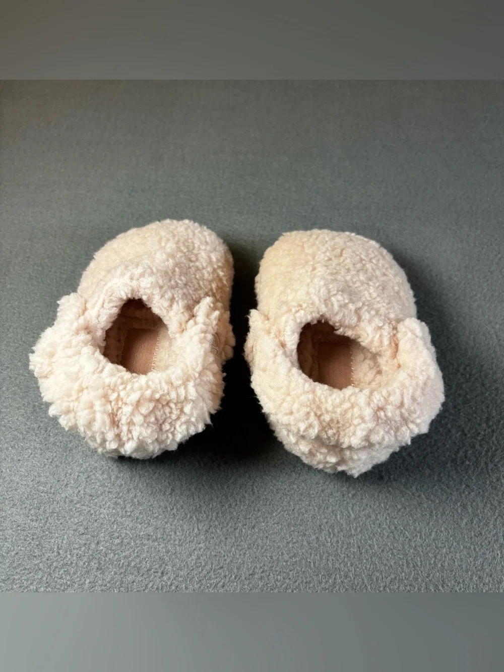 Crocs Classic Cozzzy Slipper Pink Clay toddler Size 4C